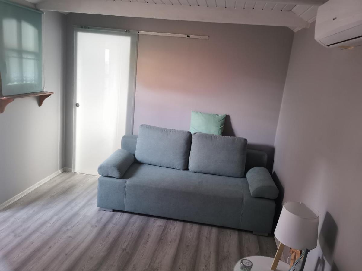 Varga Vendégház Apartamento Tiszakécske Exterior foto